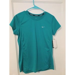 Brand new Women’s Nike dri-fit running tshirt